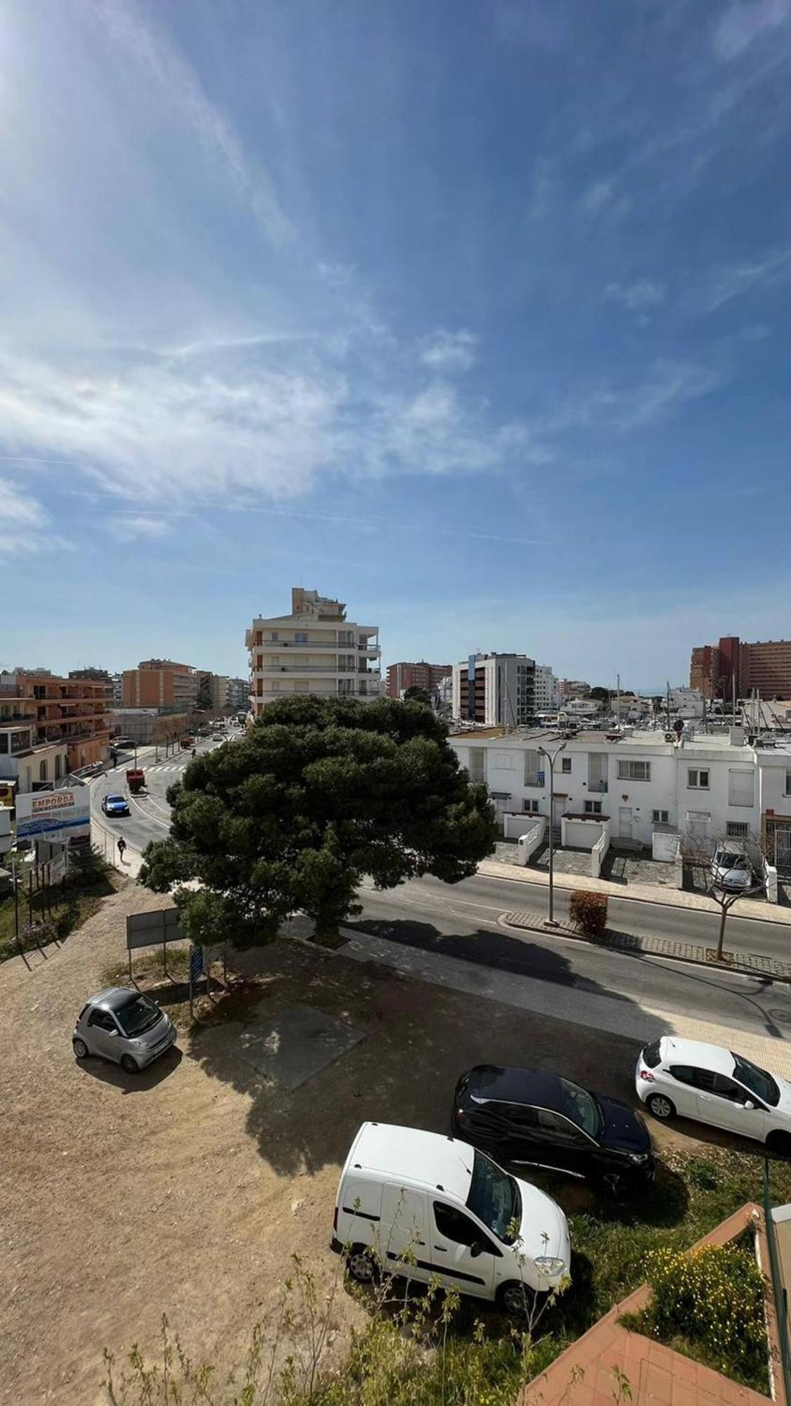 Apartamento Acogedor Con Piscina En Santa Margarita Roses Bagian luar foto